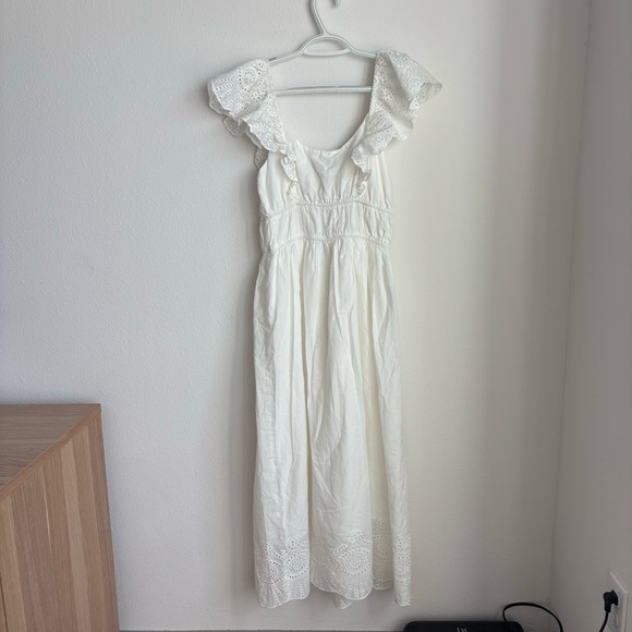 MINKPINK NWT SIZE MEDIUM WHITE LACE RUFFLE MIDI SUMMER SUN DRESS - Picture 5 of 5